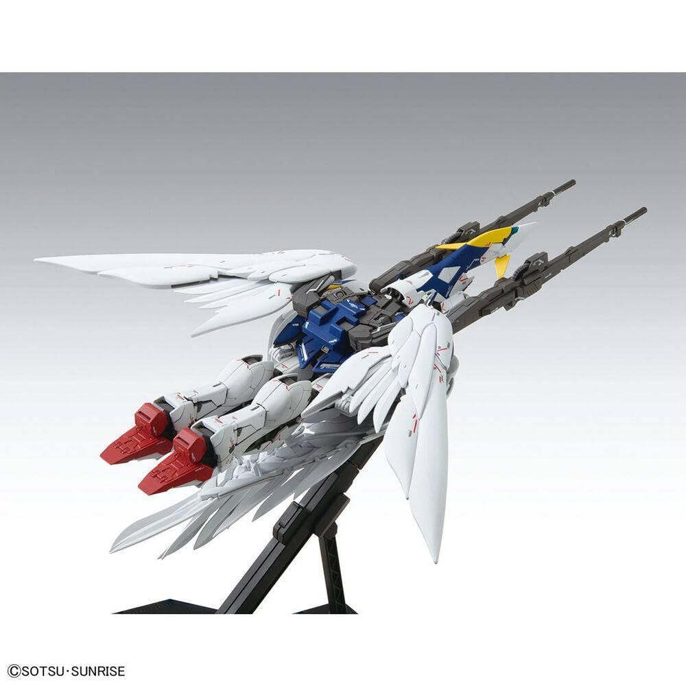 BANDAI Hobby EW-02 1/100 High Grade Endless Waltz Wing Gundam Zero Custom Model Kit