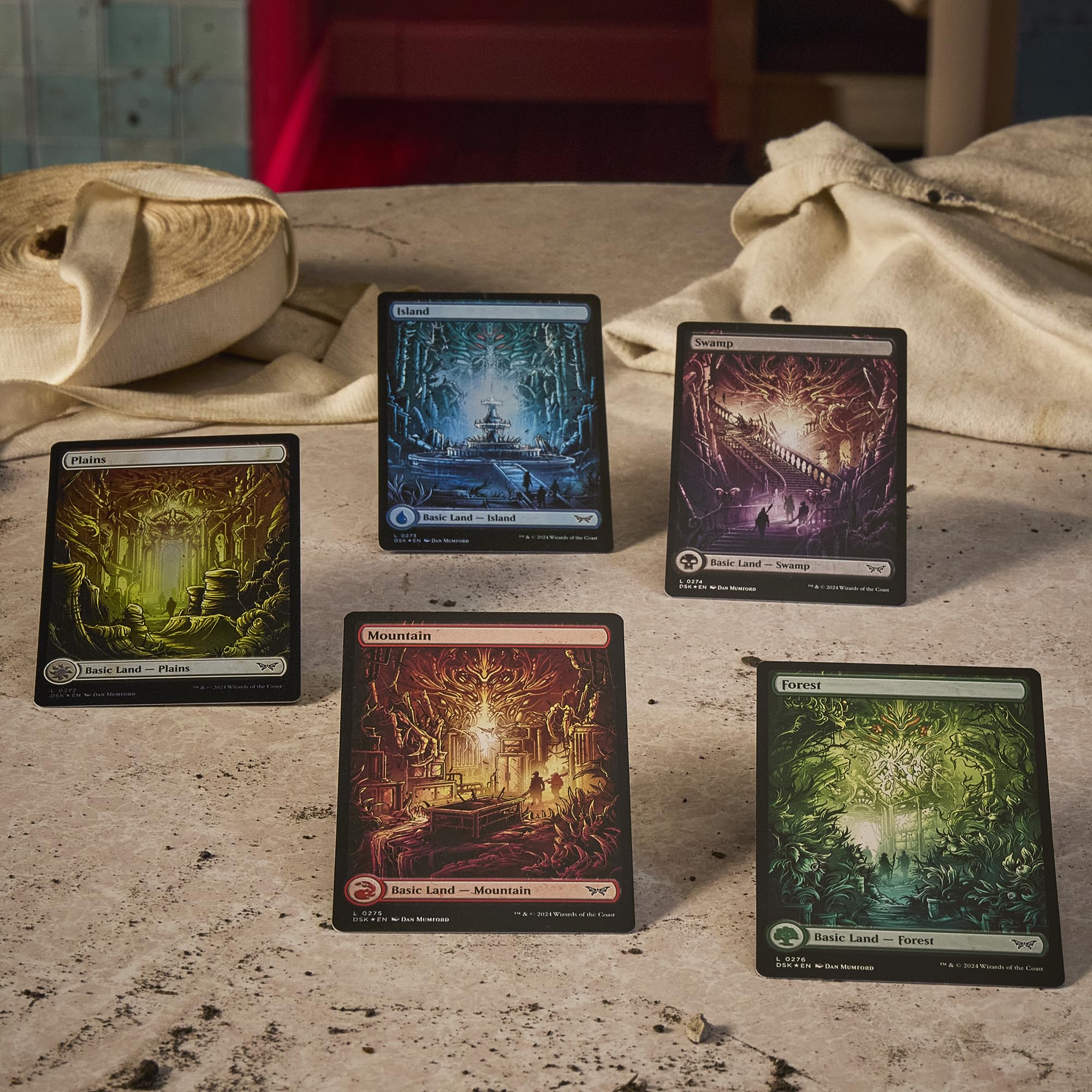 Magic: The Gathering Duskmourn: House of Horror Bundle
